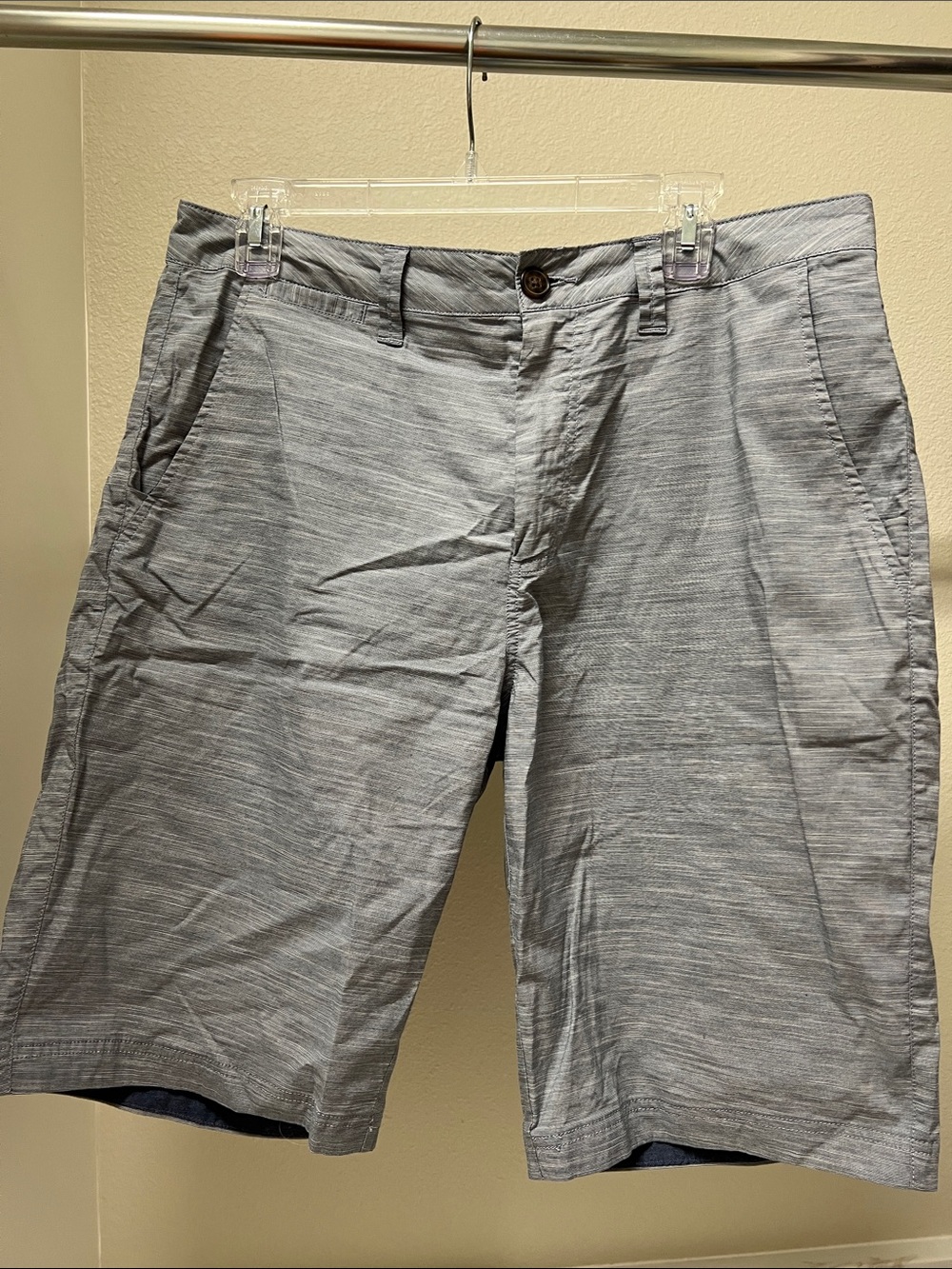 Men's Lightweight Flat-Front Gray Shorts